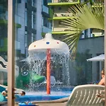 Breeze Pool & Mamaia Nord 3* Năvodari