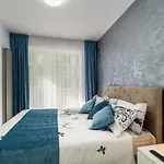 Breeze Pool & Mamaia Nord 3* Năvodari