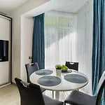 Breeze Pool & Mamaia Nord Appartamento