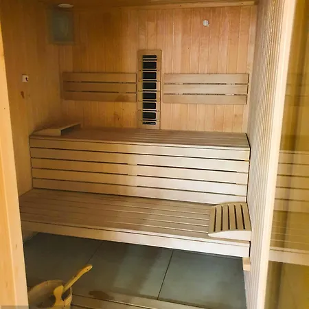Breeze Pool & Spa Mamaia Nord