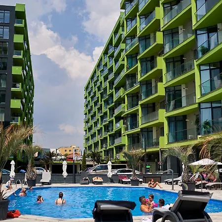 Breeze Pool & Spa Mamaia Nord Apartment *