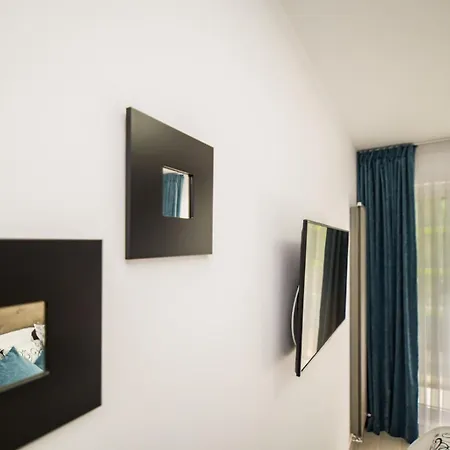 Breeze Pool & Spa Mamaia Nord Apartment Navodari