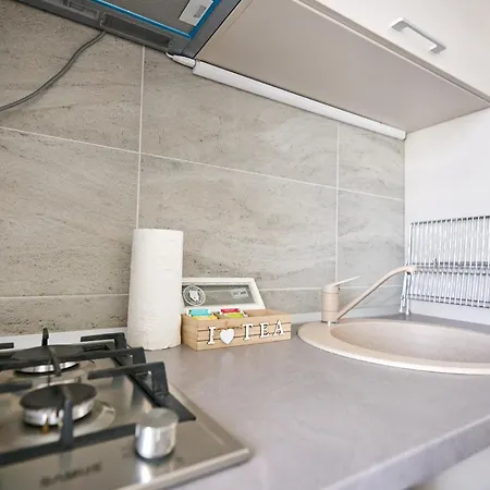 Apartment Breeze Pool & Spa Mamaia Nord