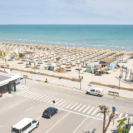 Breeze Pool & Mamaia Nord Appartamento Năvodari
