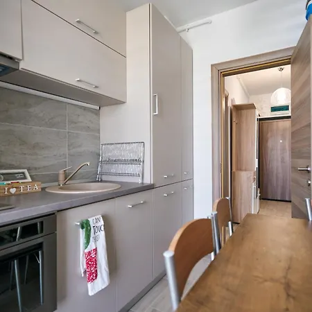 Breeze Pool & Spa Mamaia Nord Apartment Navodari