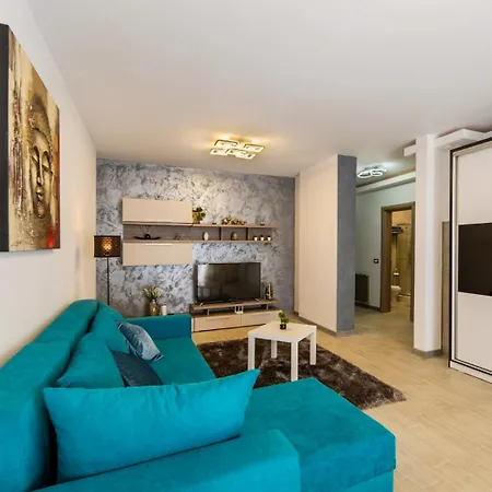 Breeze Pool & Spa Mamaia Nord Navodari