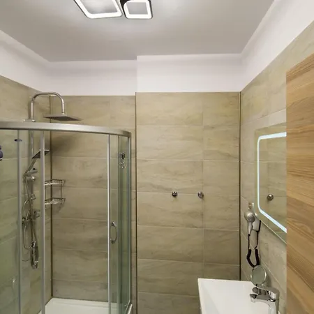 Breeze Alezzi Apartament *