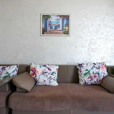 Apartament Breeze Alezzi *