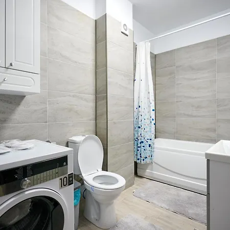 Breeze Pool & Mamaia Nord 3*