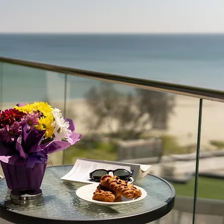 Breeze Pool & Mamaia Nord 3*