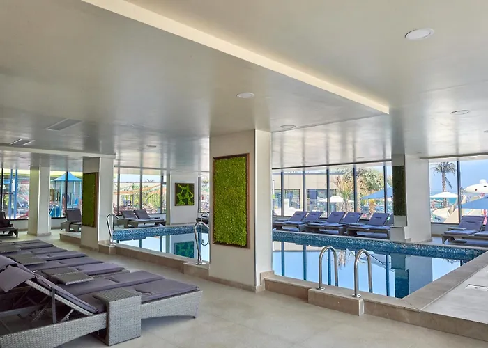 Breeze Pool & Mamaia Nord Năvodari