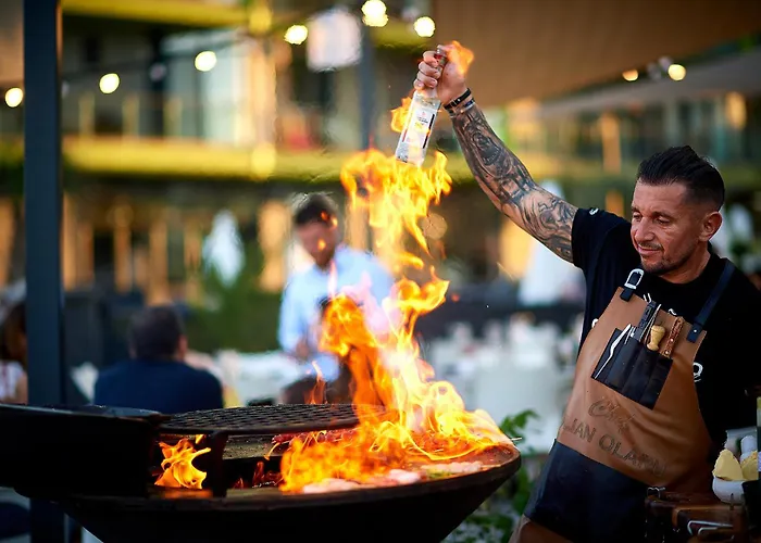 Breeze Pool & Mamaia Nord 3* Năvodari