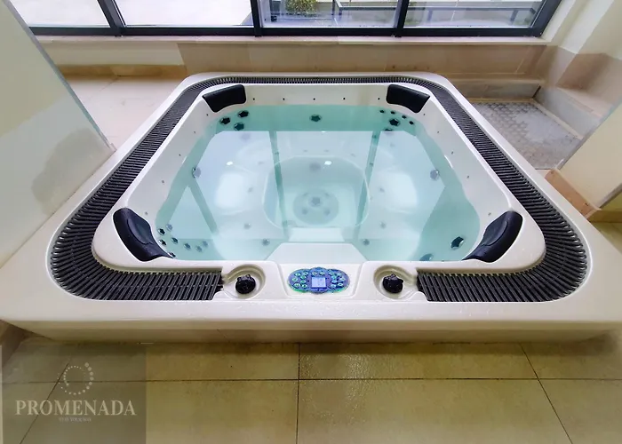 Breeze Pool & Mamaia Nord Apartamento