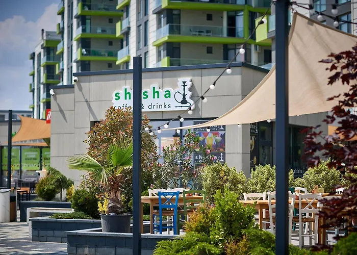 Breeze Pool & Mamaia Nord Apartamento 3*