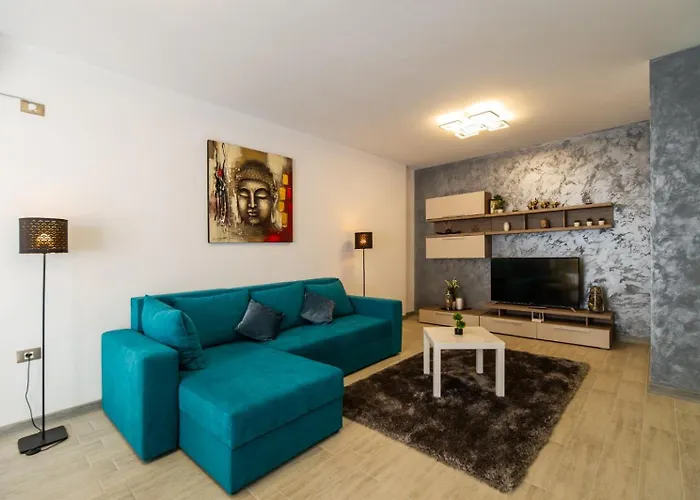 Breeze Pool & Mamaia Nord Năvodari