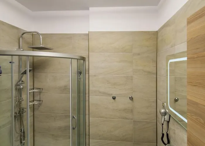 Breeze Pool & Mamaia Nord Apartamento 3*