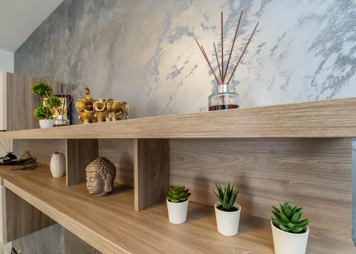 Breeze Pool & Mamaia Nord