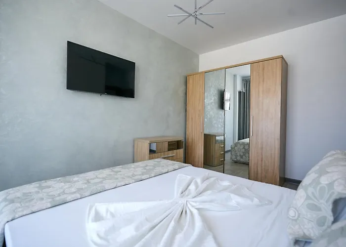 Apartamento Breeze Pool & Mamaia Nord 3*
